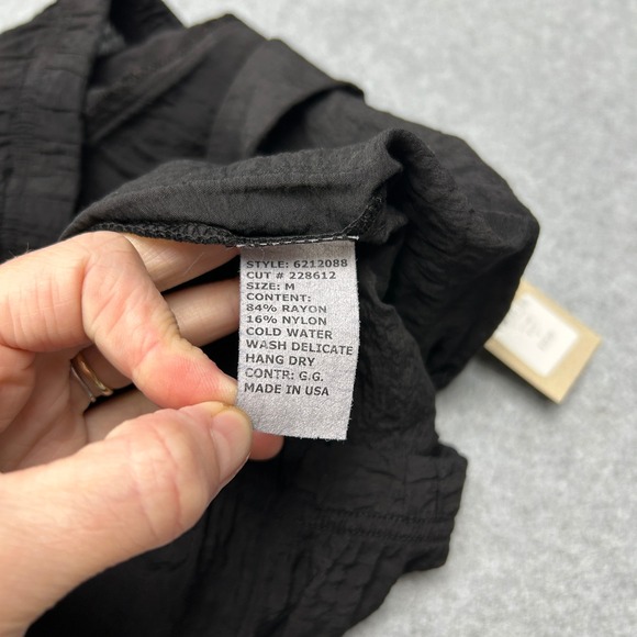 Cut Loose Black Textured Wide Barrel Leg Cropped Pants Womens Medium NWT - Picture 7 of 12